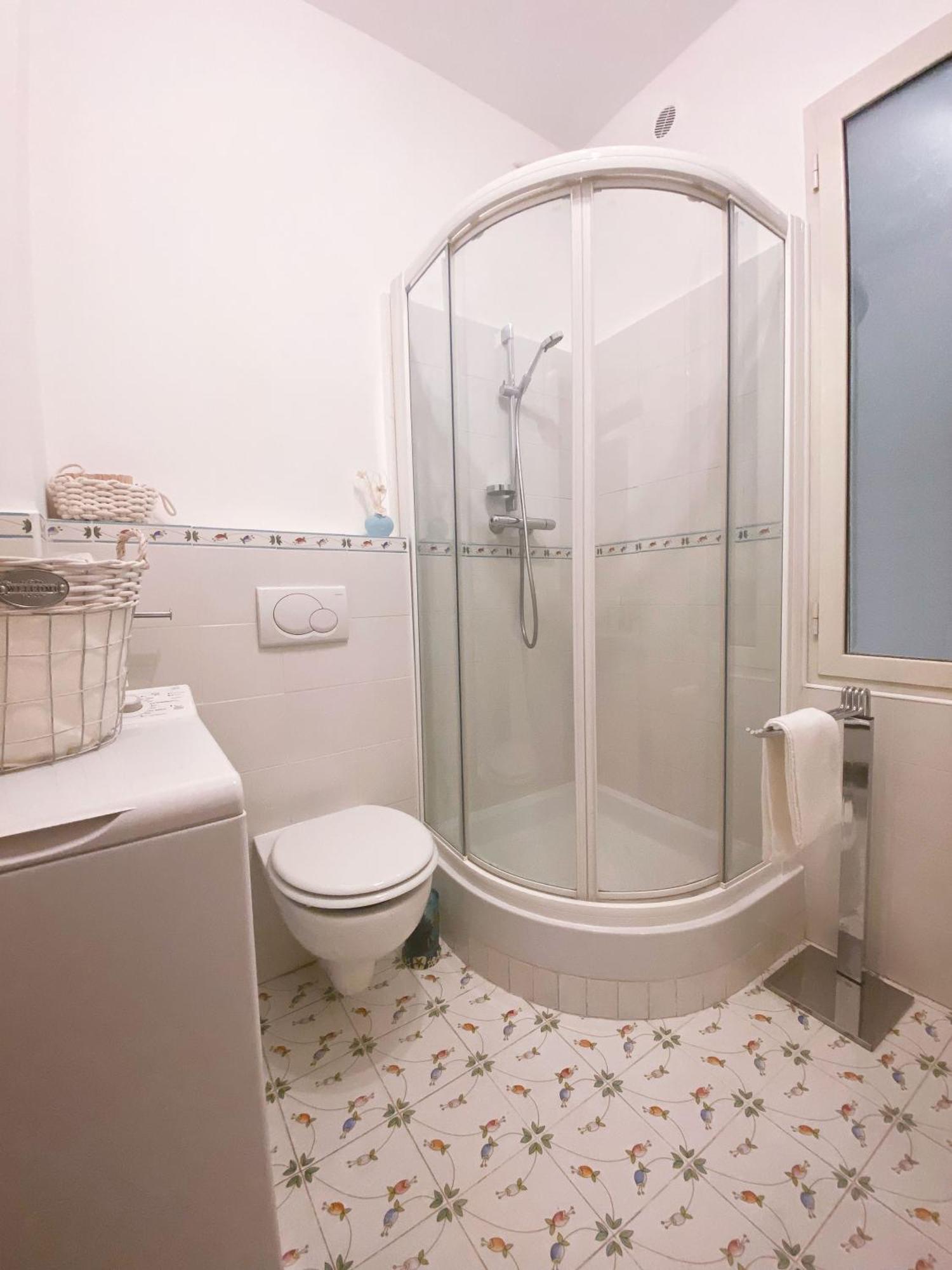 Beautiful Renovated Apartment ,Next To The Beach ! Air-C, Free Parking! Ніцца Екстер'єр фото