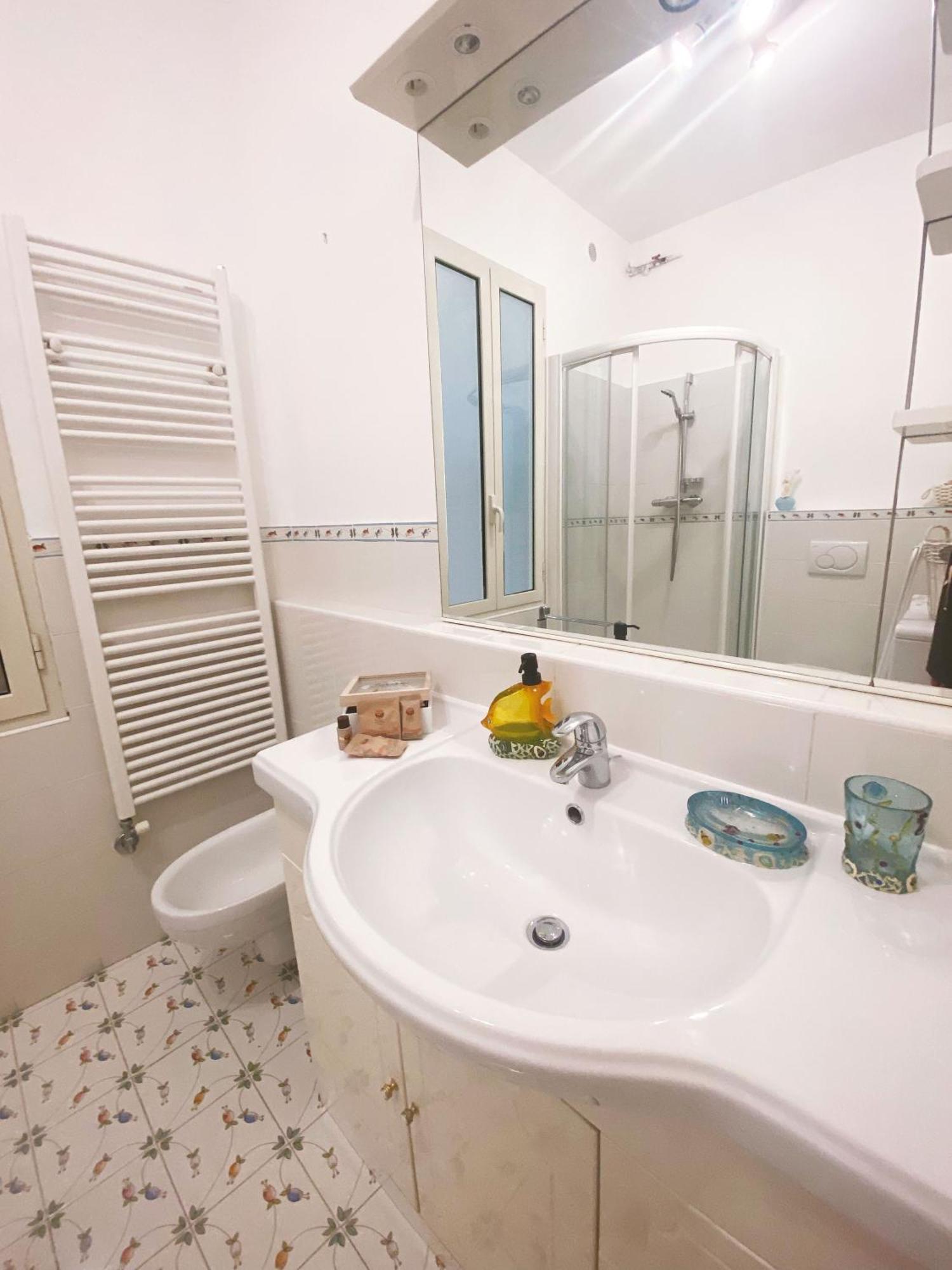 Beautiful Renovated Apartment ,Next To The Beach ! Air-C, Free Parking! Ніцца Екстер'єр фото